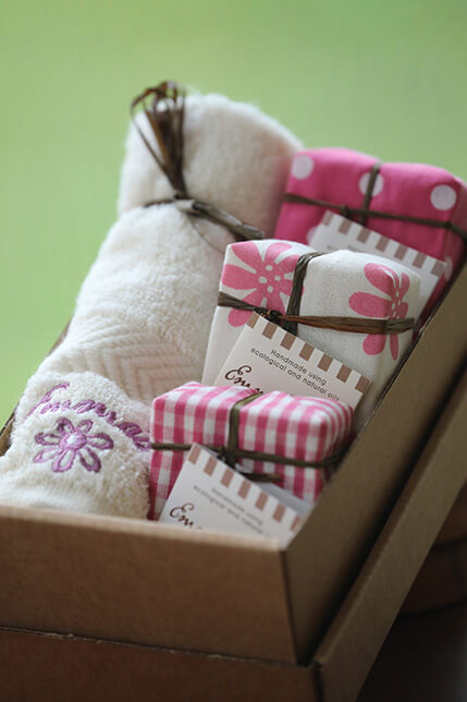 Organic Cocoa Butter Gift Box with flannel